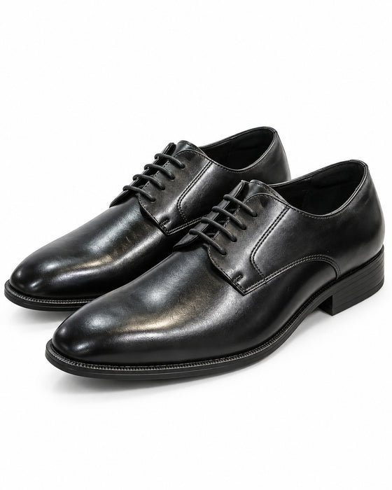Par de zapatos de vestir Perry Ellis negros para caballero, estilo derby liso de cordones con punta redondeada